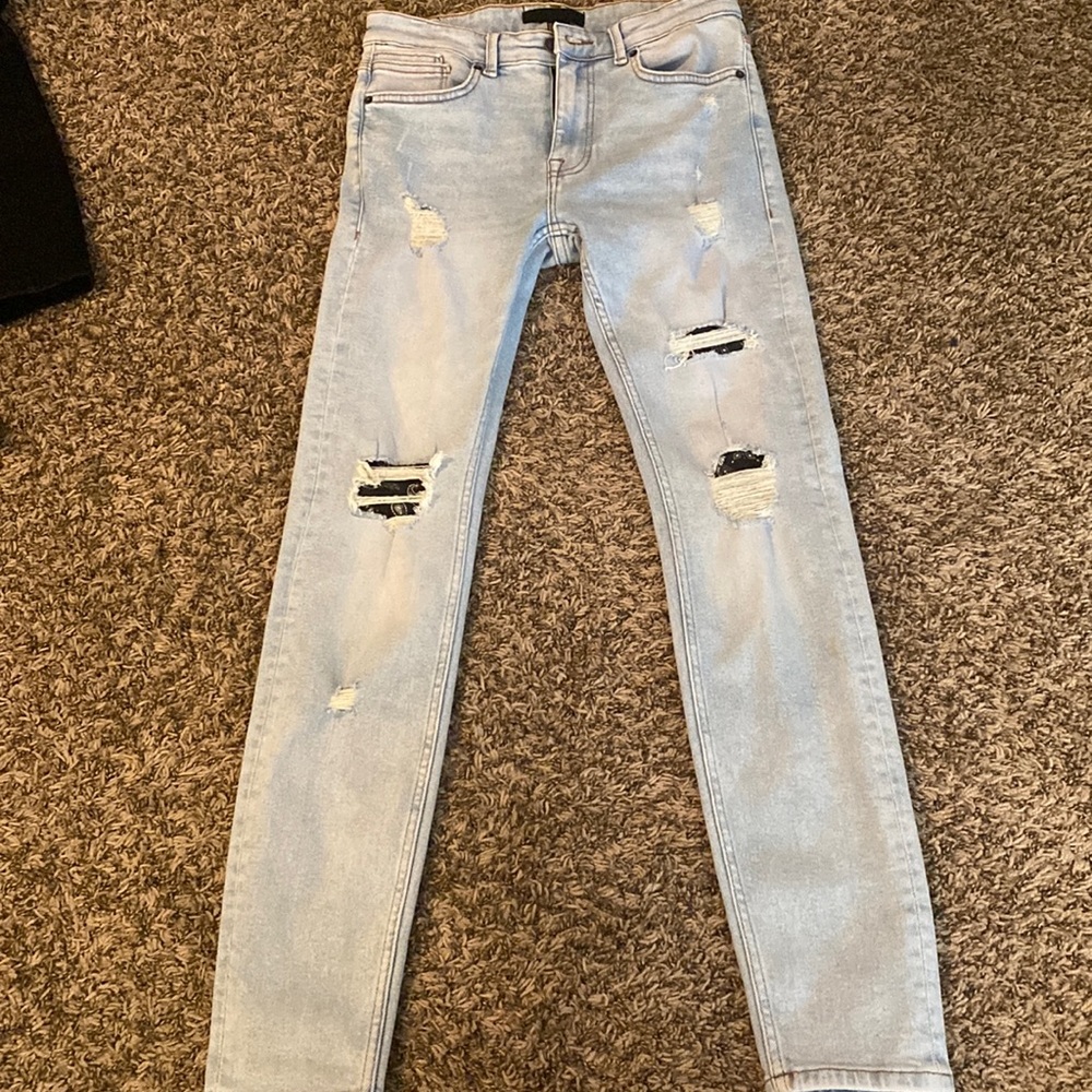 Light blue Forever 21 skinny jeans size 30